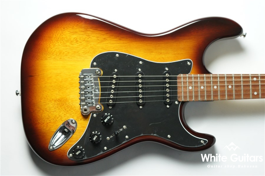 G&L Tribute S-500 TS | White Guitars Online Store